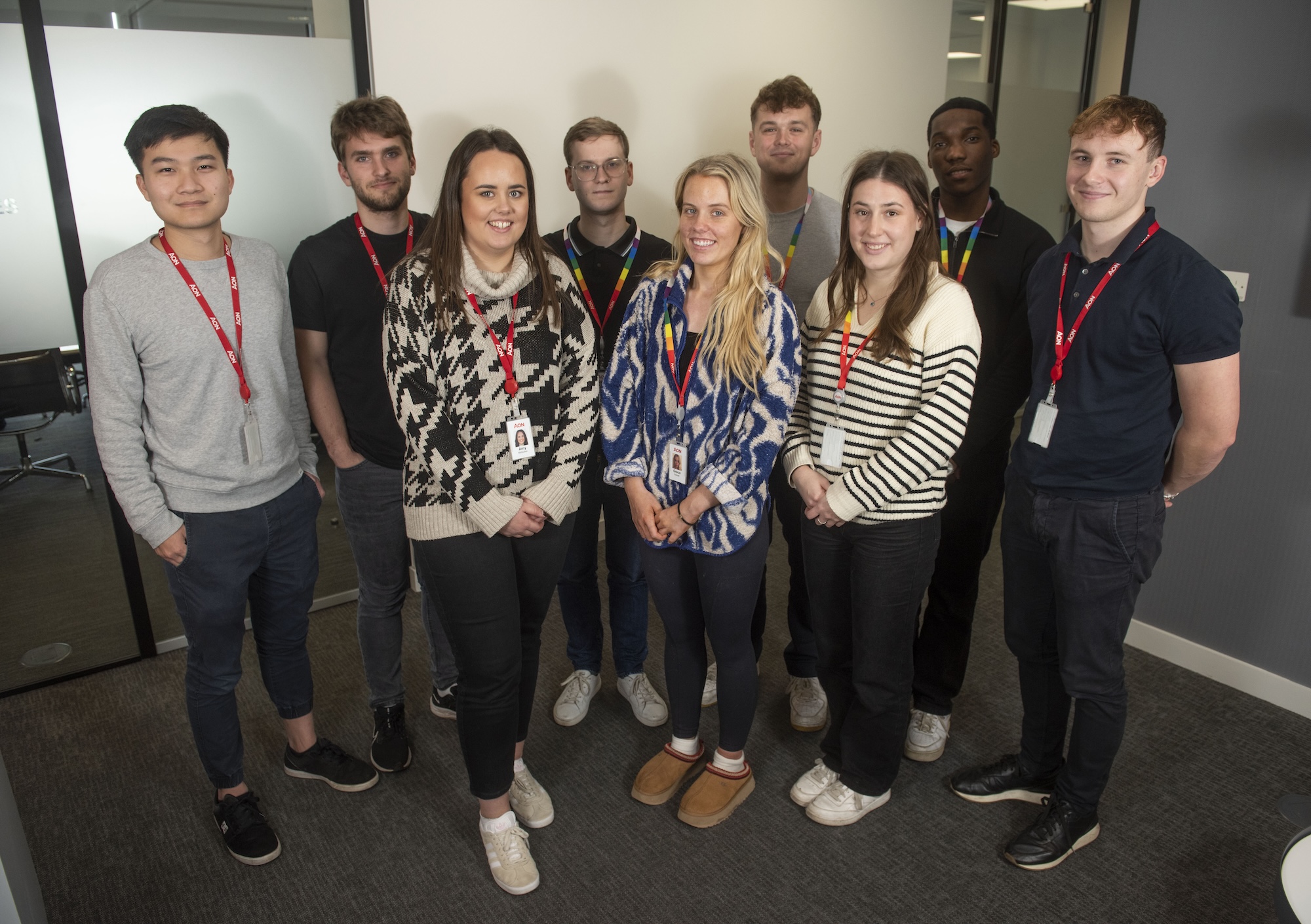 Aon welcomes nine new graduates to Scottish offices