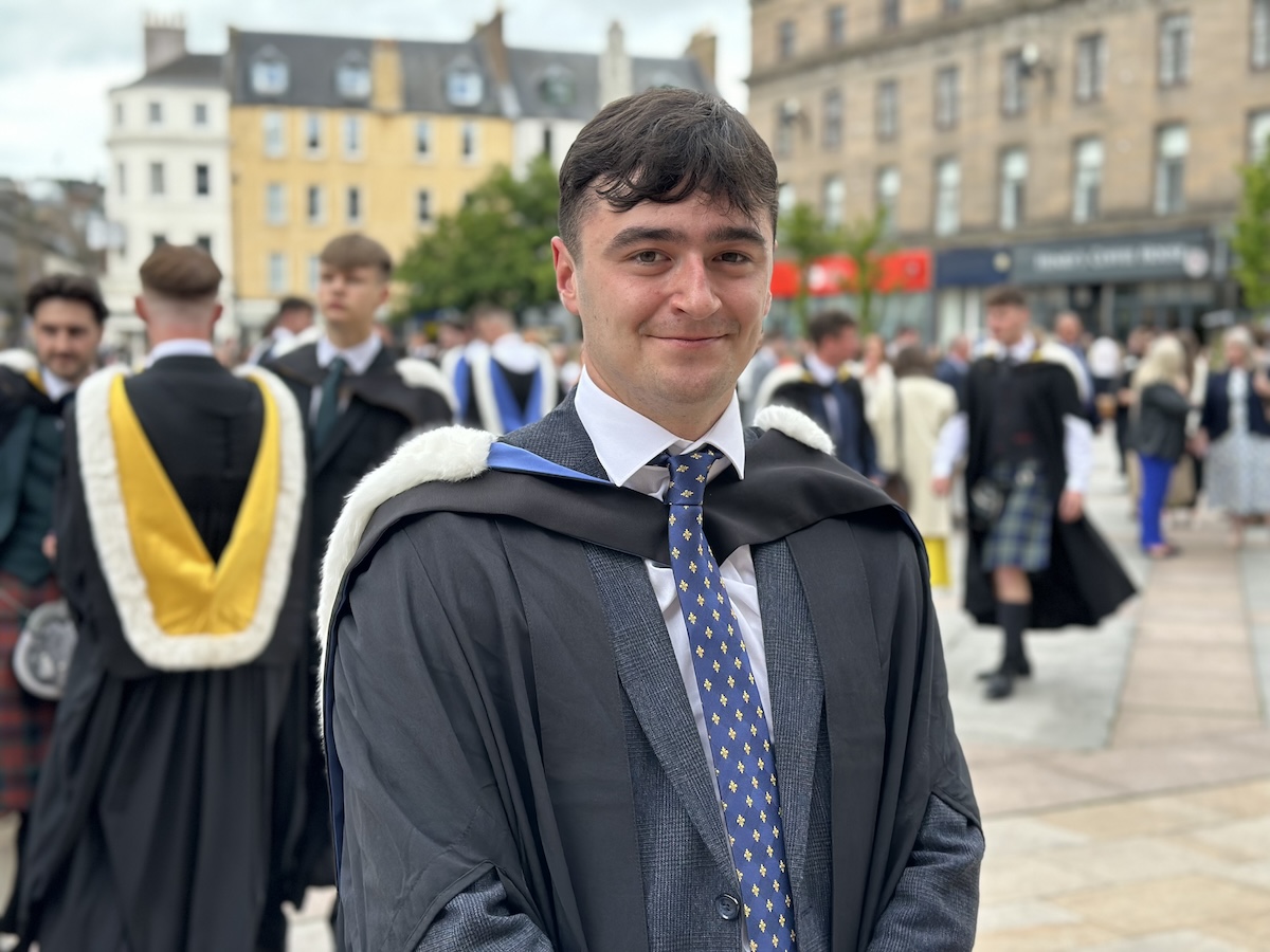 Accounting graduate leaves University of Dundee as CEO of new business